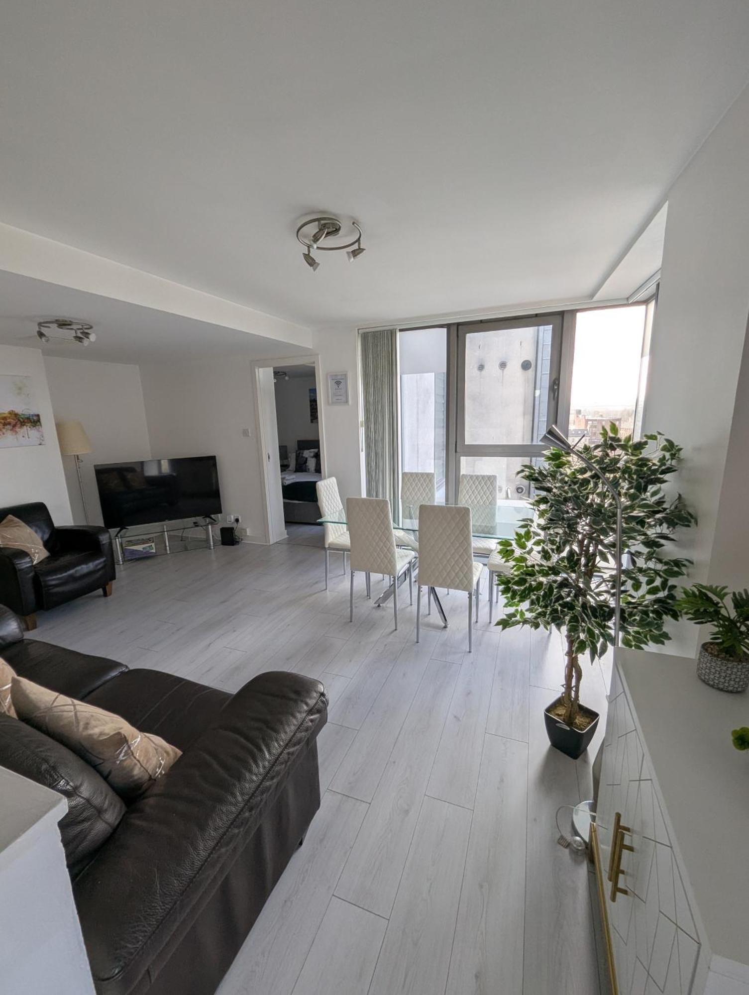 Glasgow City Centre Waterfront Apartment Exterior foto
